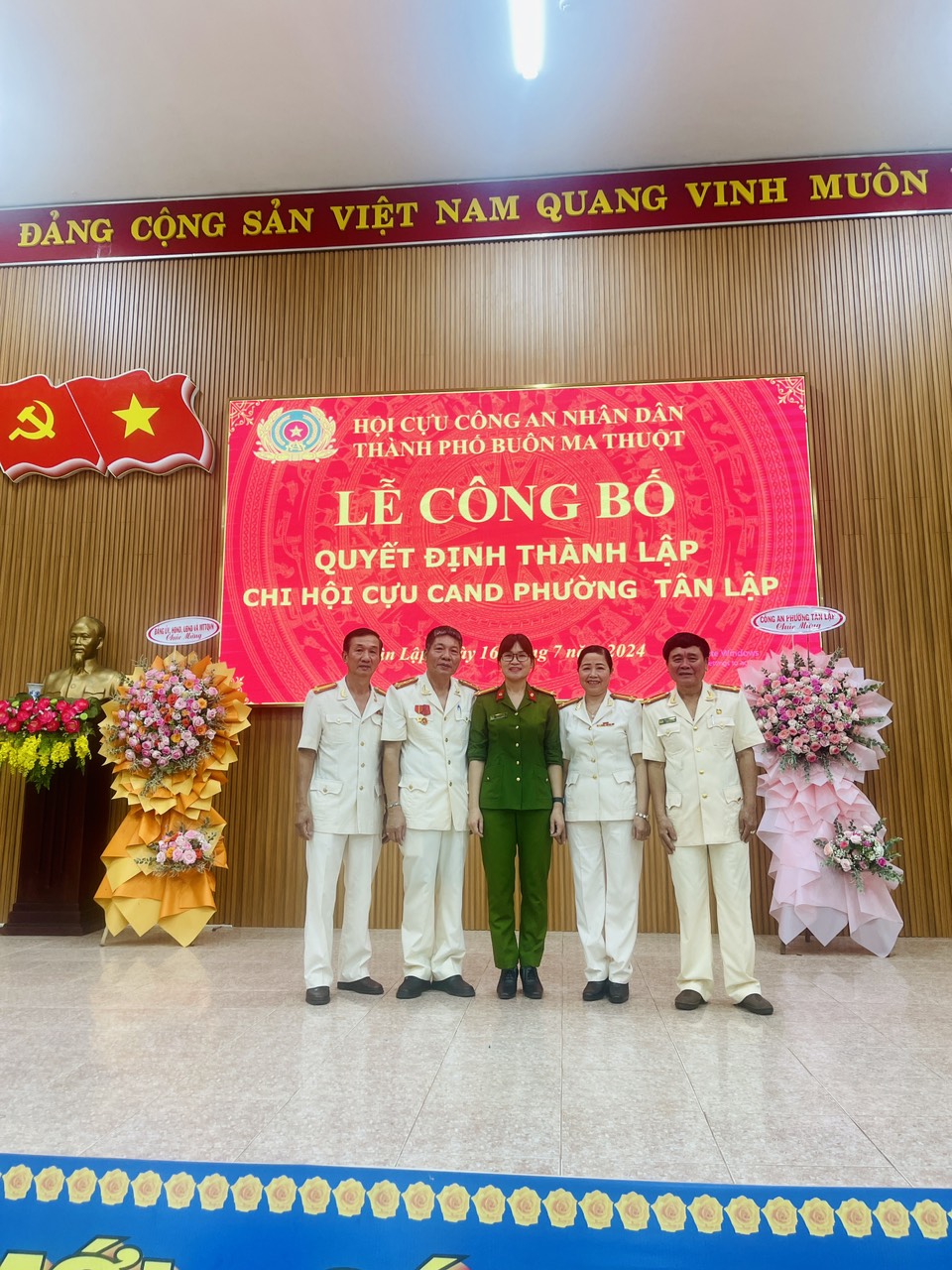 Công bố quyết định thành lập Chi hội cựu công an nhân dân phường Tân Lập.